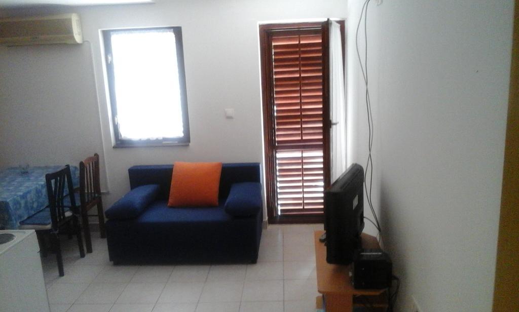 Apartment Rogic 비오그라드나모루 외부 사진
